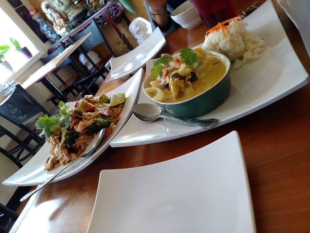 Nattamit Thai Restaurant | restaurant | 9001 Pacific Ave NW, Silverdale, WA 98383, USA | 3606923085 OR +1 360-692-3085