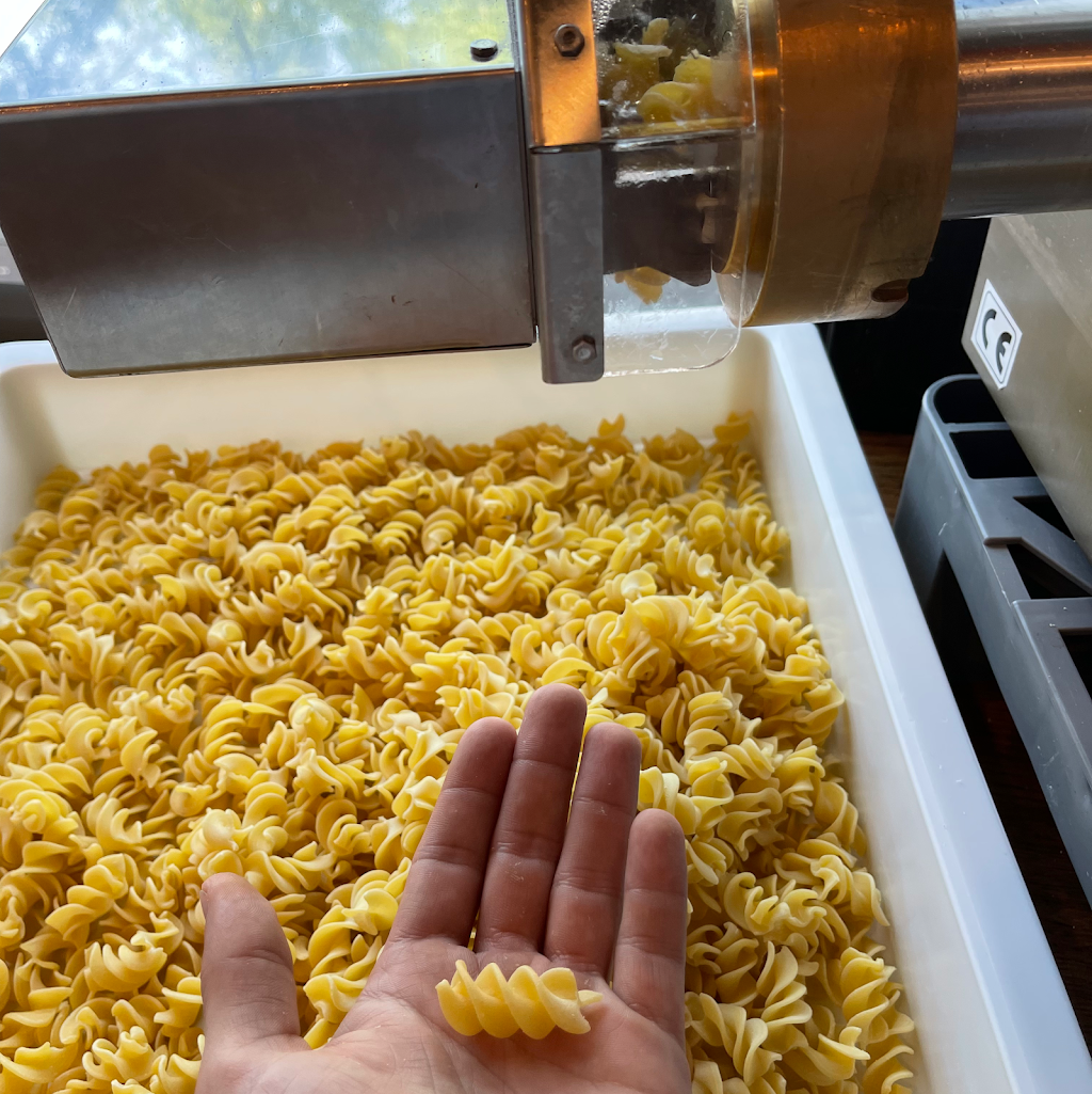 DalMoros Fresh Pasta To Go - St. Petersburg (FL) | restaurant | 653 Central Ave, St. Petersburg, FL 33701, USA | 7278519320 OR +1 727-851-9320