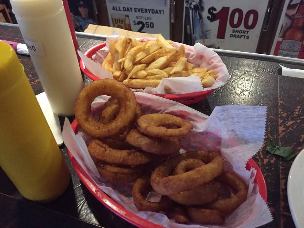 J J Knapps Tavern | restaurant | 67126 Gratiot Ave, Richmond, MI 48062, USA | 5867272498 OR +1 586-727-2498