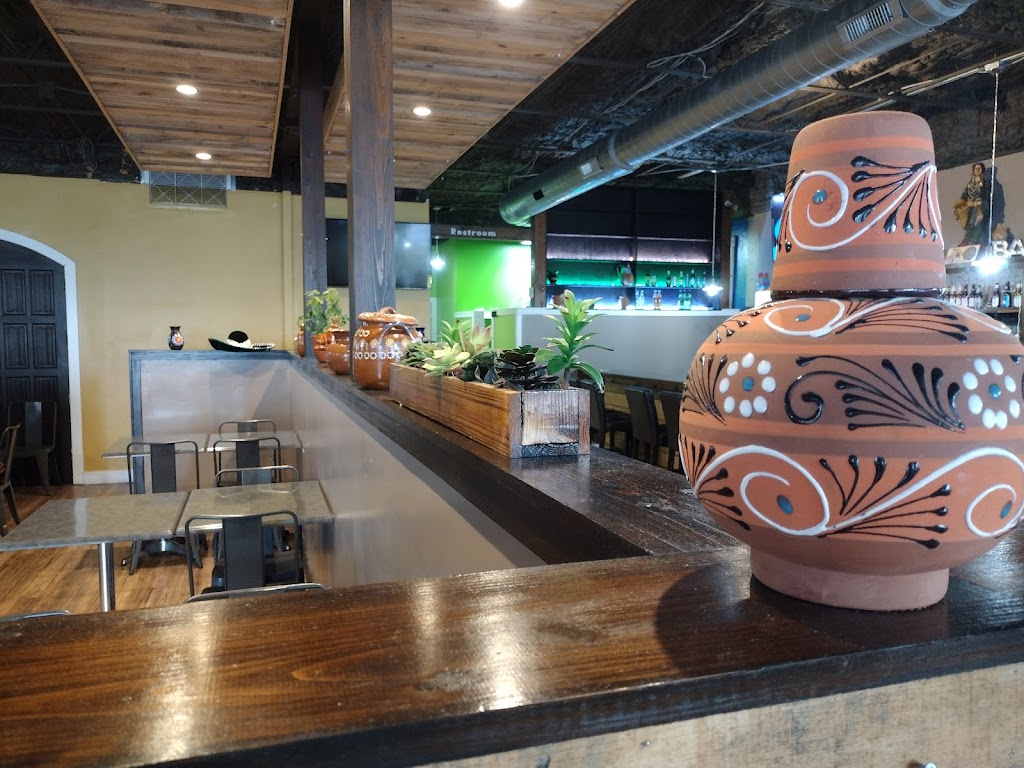 Mi Familia Mexican Restaurant | restaurant | 217 SW Park St, Okeechobee, FL 34972, USA | 8634848277 OR +1 863-484-8277