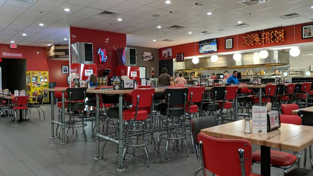 Fuddruckers | restaurant | 4311 E Colonial Dr, Orlando, FL 32803, USA | 4078261093 OR +1 407-826-1093