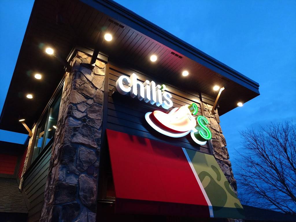 Chilis Grill & Bar | restaurant | 2670 Crossing Cir, Traverse City, MI 49684, USA | 2319290200 OR +1 231-929-0200