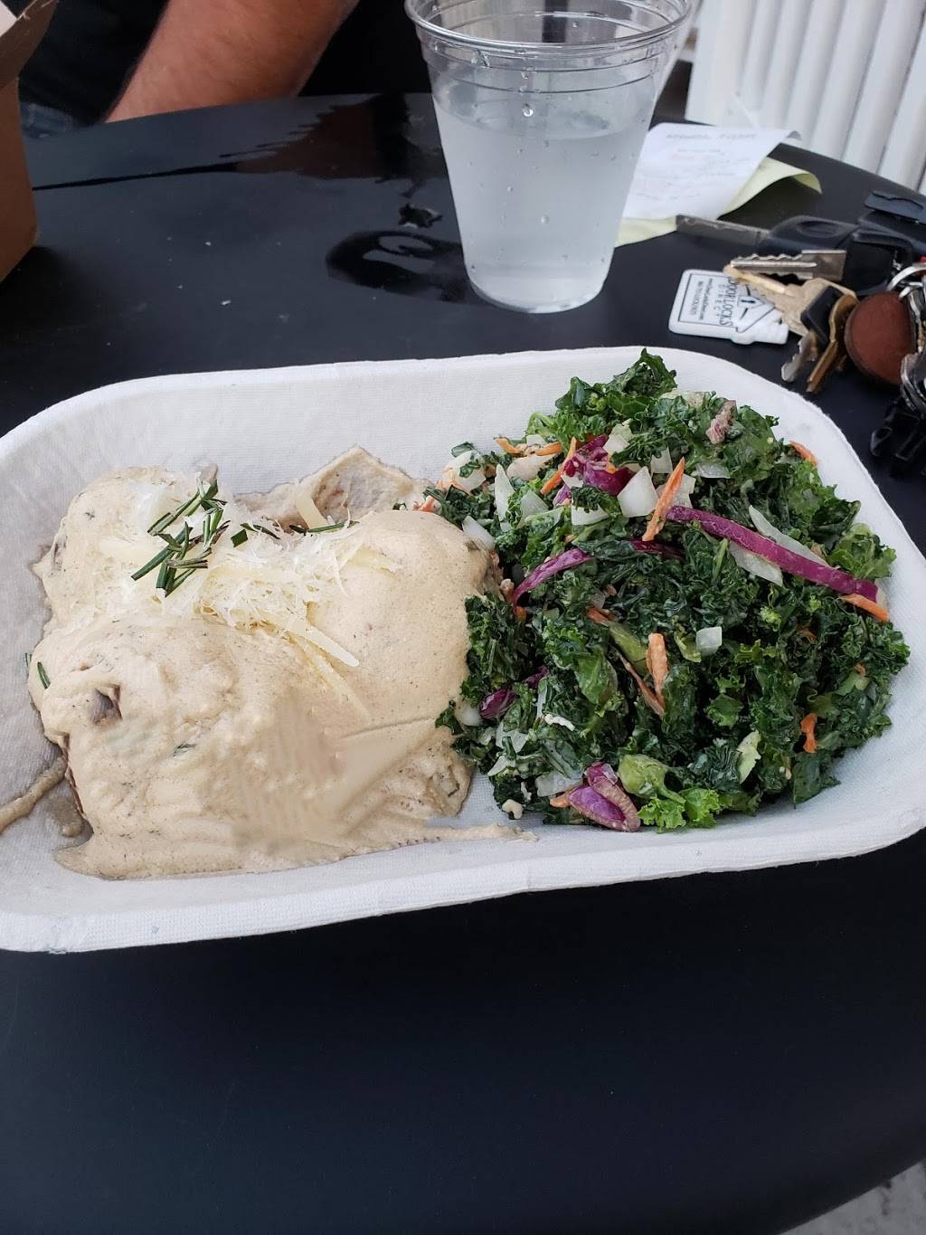 Balls Of Glory | restaurant | 15 Loudoun St SE, Leesburg, VA 20175, USA | 5718883600 OR +1 571-888-3600