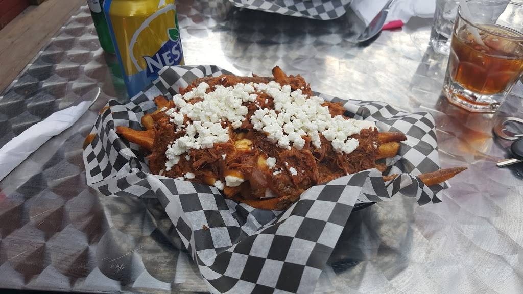 Bistro Manchester | restaurant | 474 Route 105, Chelsea, QC J9B 1L2, Canada | 8198277727 OR +1 819-827-7727