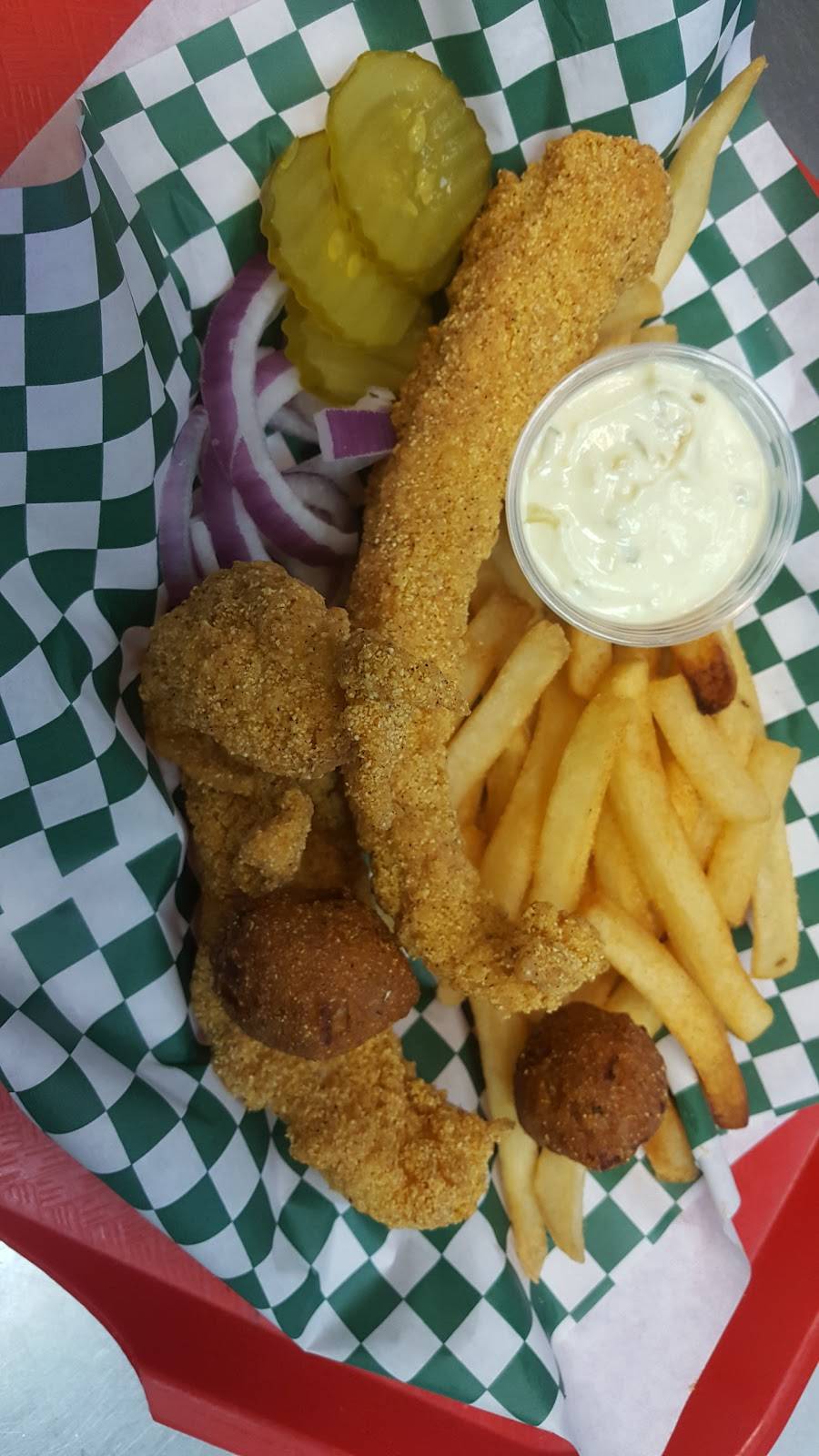 Tjs Catfish & Wings | restaurant | 4261 Green Oaks Blvd #506, Arlington, TX 76016, USA | 8175721600 OR +1 817-572-1600