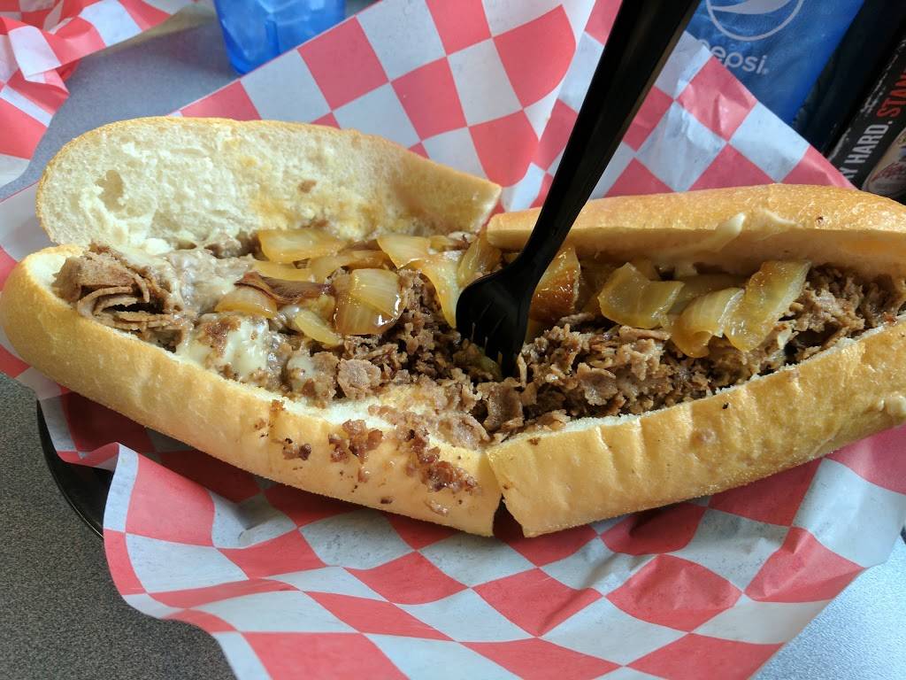 Chubbys Steaks | meal takeaway | 5826 Henry Ave, Philadelphia, PA 19128, USA | 2154872575 OR +1 215-487-2575