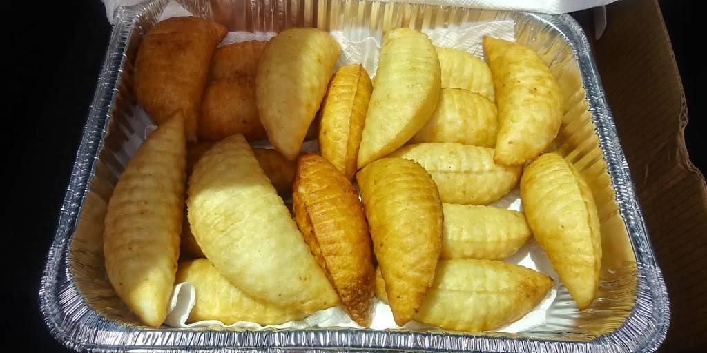 La Sabrosita | restaurant | 3070 17th St, Sarasota, FL 34234, USA | 9413663330 OR +1 941-366-3330