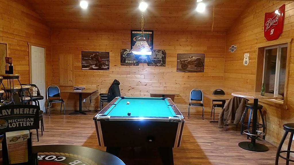 Two Fat Guys Bar & Grill | restaurant | Marenisco, MI 49947, USA | 9067873018 OR +1 906-787-3018