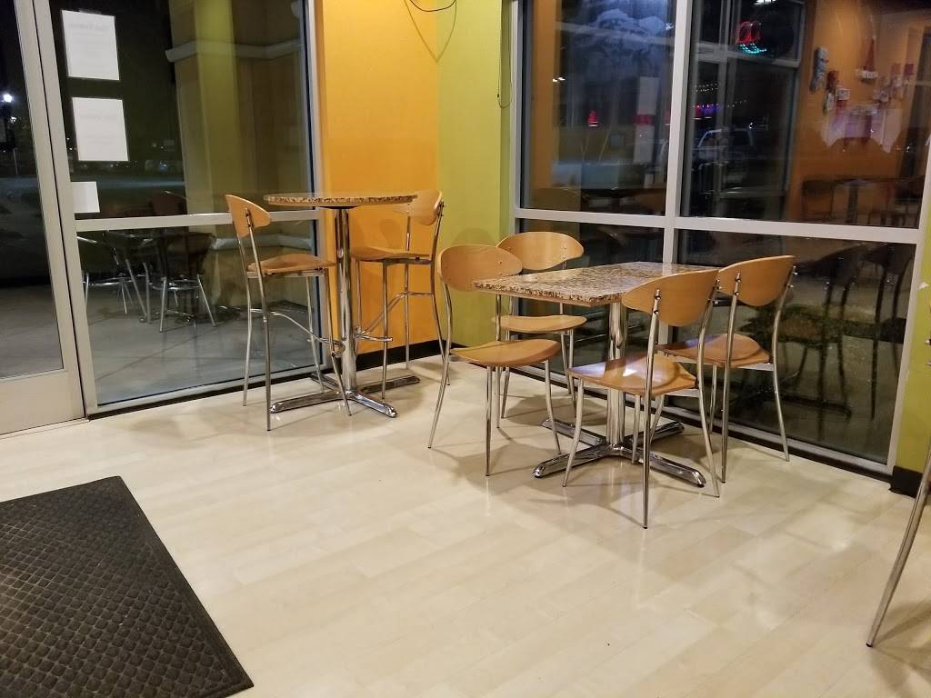 Deli Delicious | restaurant | 1102 E Champlain Dr #109, Fresno, CA 93720, USA | 5594330668 OR +1 559-433-0668