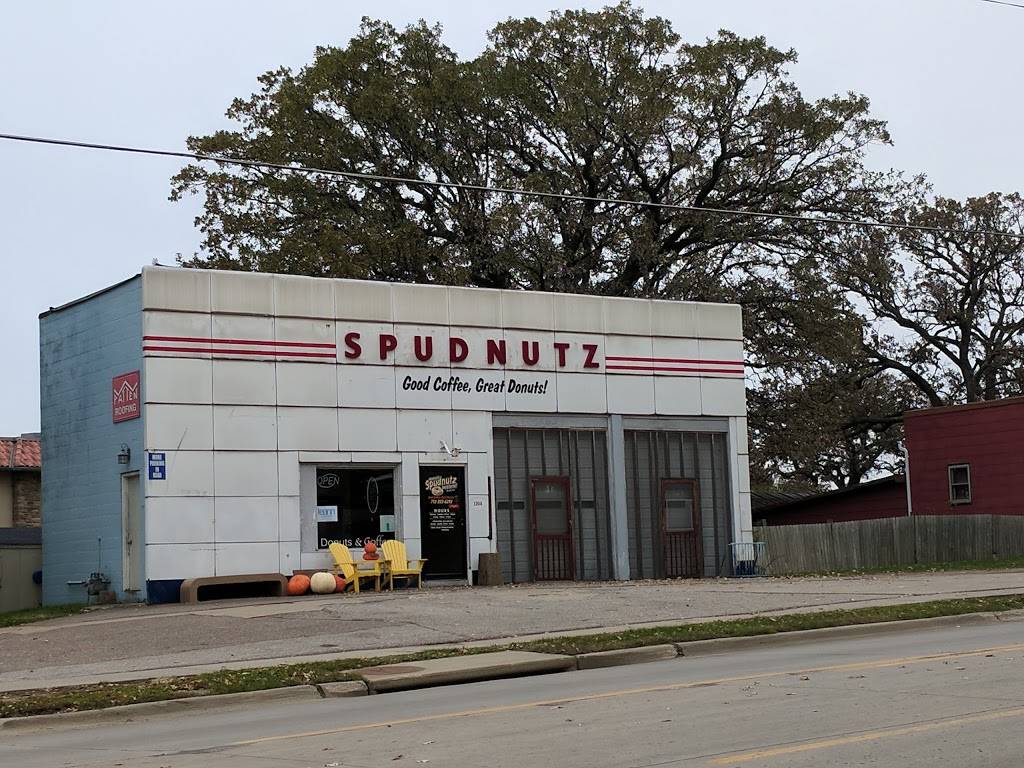 Wymans Spudnuts | bakery | 1104 US-71, Okoboji, IA 51355, USA | 7123326293 OR +1 712-332-6293