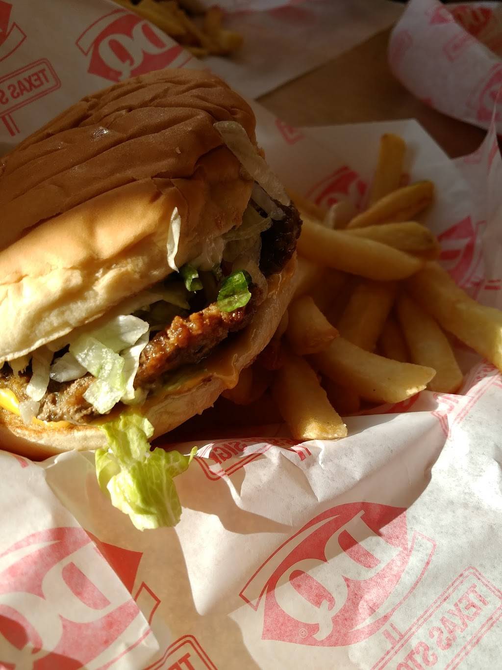 Dairy Queen Store | restaurant | 2323 Texas Avenue South, College Station, TX 77840, USA | 9796934299 OR +1 979-693-4299