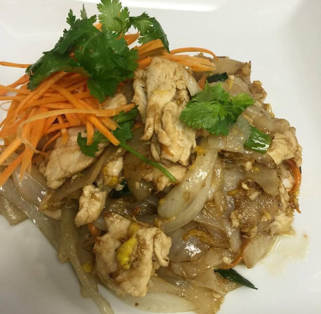 Ginger Thai Restaurant | restaurant | 6434 E Mockingbird Ln #111, Dallas, TX 75214, USA | 2148876175 OR +1 214-887-6175