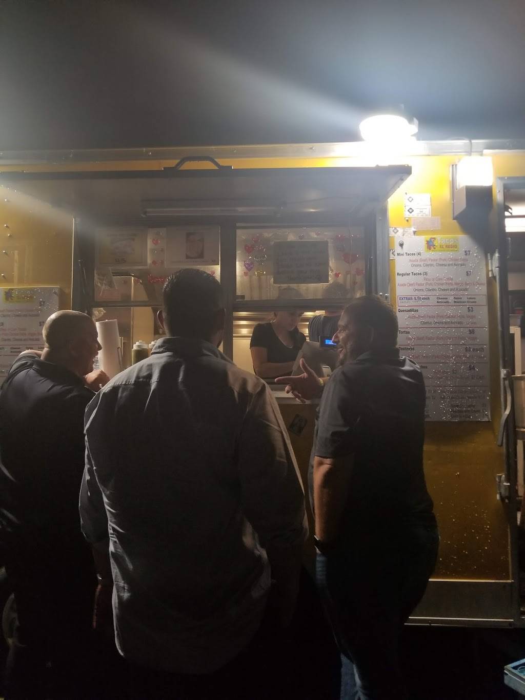 Tacos El Regio St Mary’s | restaurant | 2726 N St Marys St, San Antonio, TX 78212, USA | 2107822272 OR +1 210-782-2272