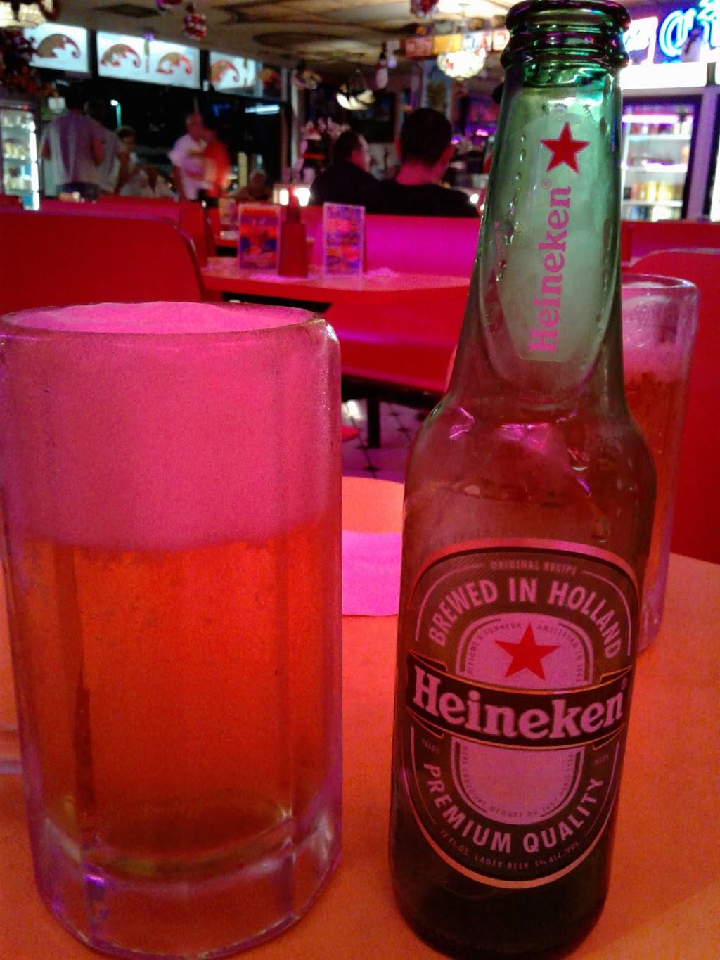 Pizza Cubana | meal takeaway | 9350 SW 40th St, Miami, FL 33165, USA | 3052209049 OR +1 305-220-9049