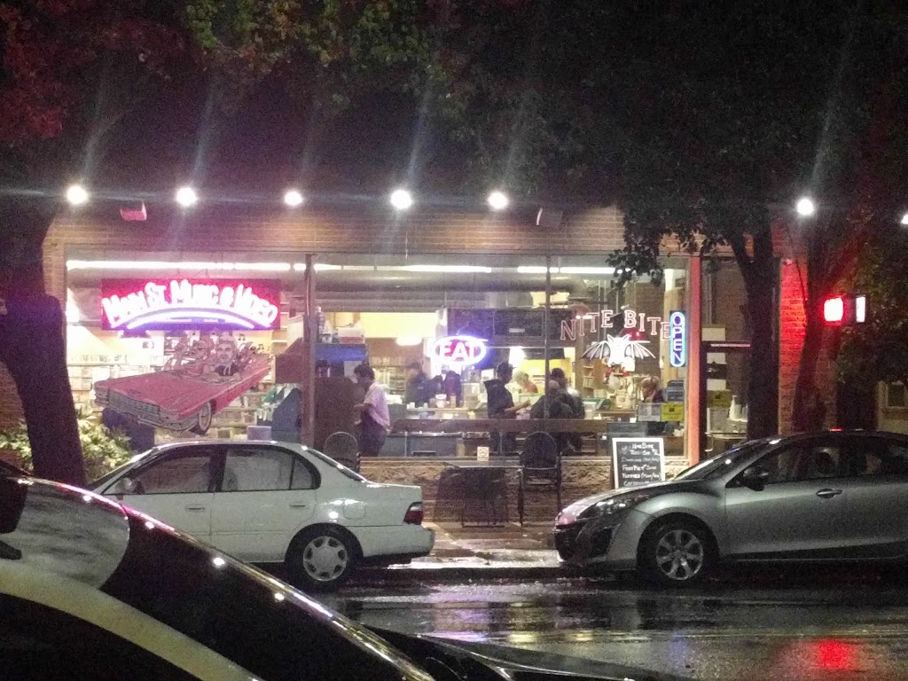 Flying Dog Wood Fired Pizza & Vinyl | restaurant | 65 S Main St, Willits, CA 95490, USA | 7074594747 OR +1 707-459-4747