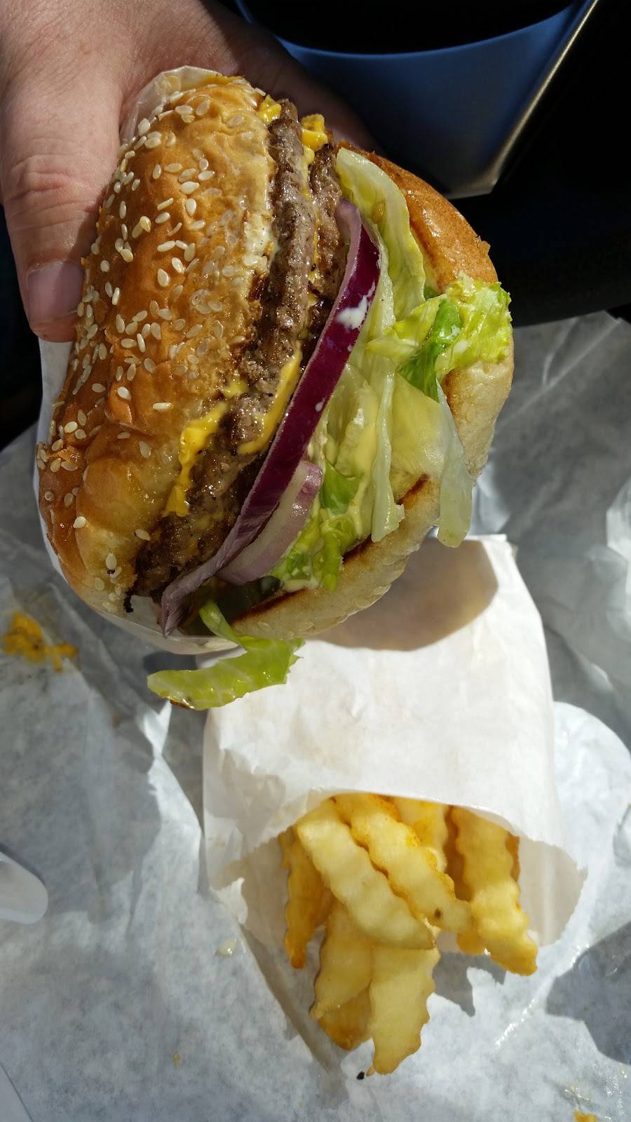 Js Drive-in | restaurant | 373 E Olive Ave, Porterville, CA 93257, USA | 5597823500 OR +1 559-782-3500