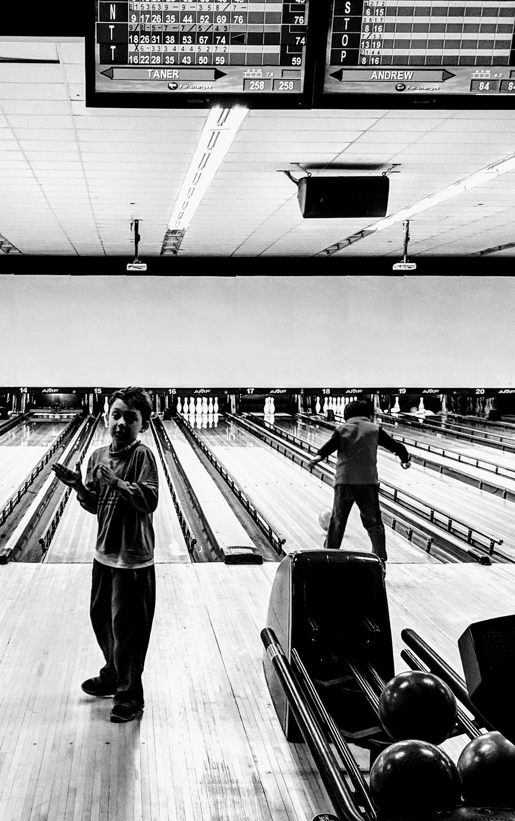 AMF Durham Lanes | restaurant | 4508 Durham-Chapel Hill Blvd, Durham, NC 27707, USA | 9194899154 OR +1 919-489-9154