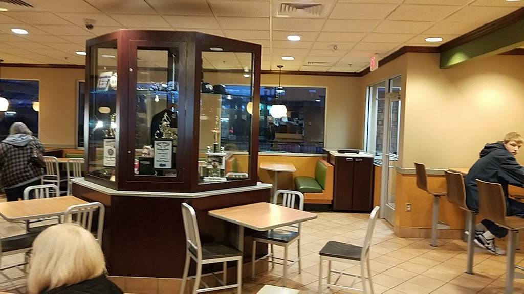 McDonalds | cafe | 15232 Bluebird St NW, Andover, MN 55304, USA | 7634343137 OR +1 763-434-3137