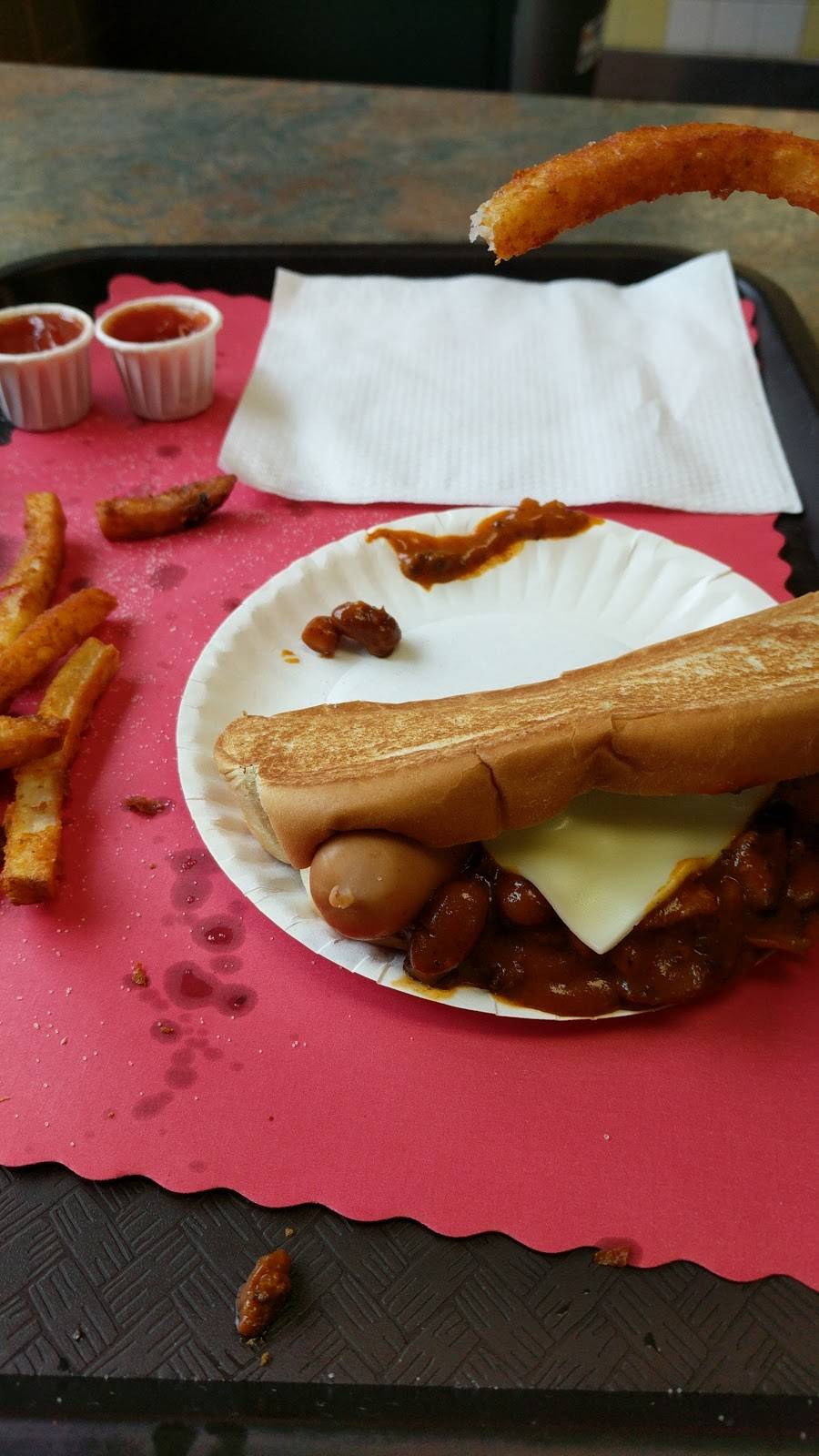 Elliots Hot Dogs | restaurant | 37 Elliott St, Lowell, MA 01852, USA | 9784583179 OR +1 978-458-3179