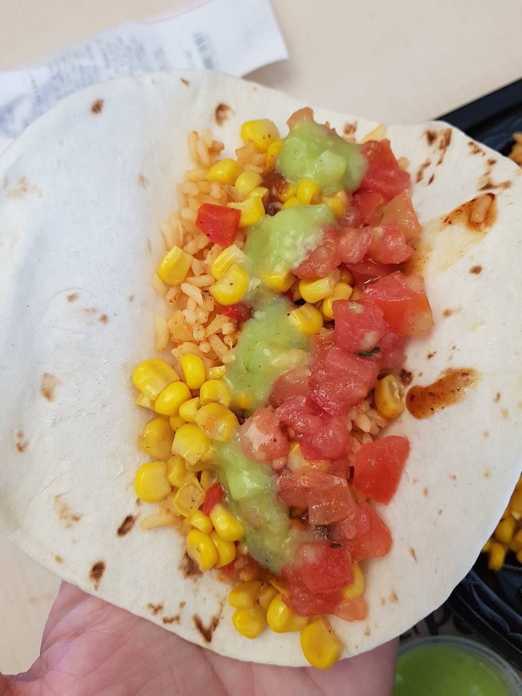 El Pollo Loco | restaurant | 2501 Slauson Ave, Huntington Park, CA 90255, USA | 3235885009 OR +1 323-588-5009