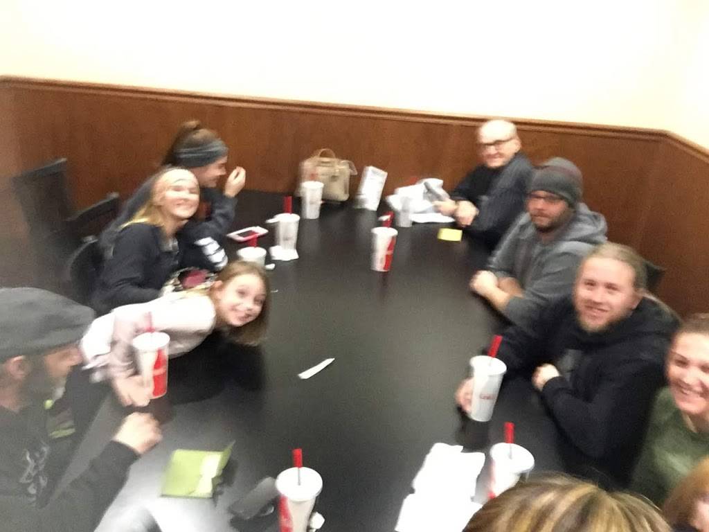 Danny Boys Pizza & More | restaurant | 830 W Main St, Geneseo, IL 61254, USA | 3099442000 OR +1 309-944-2000