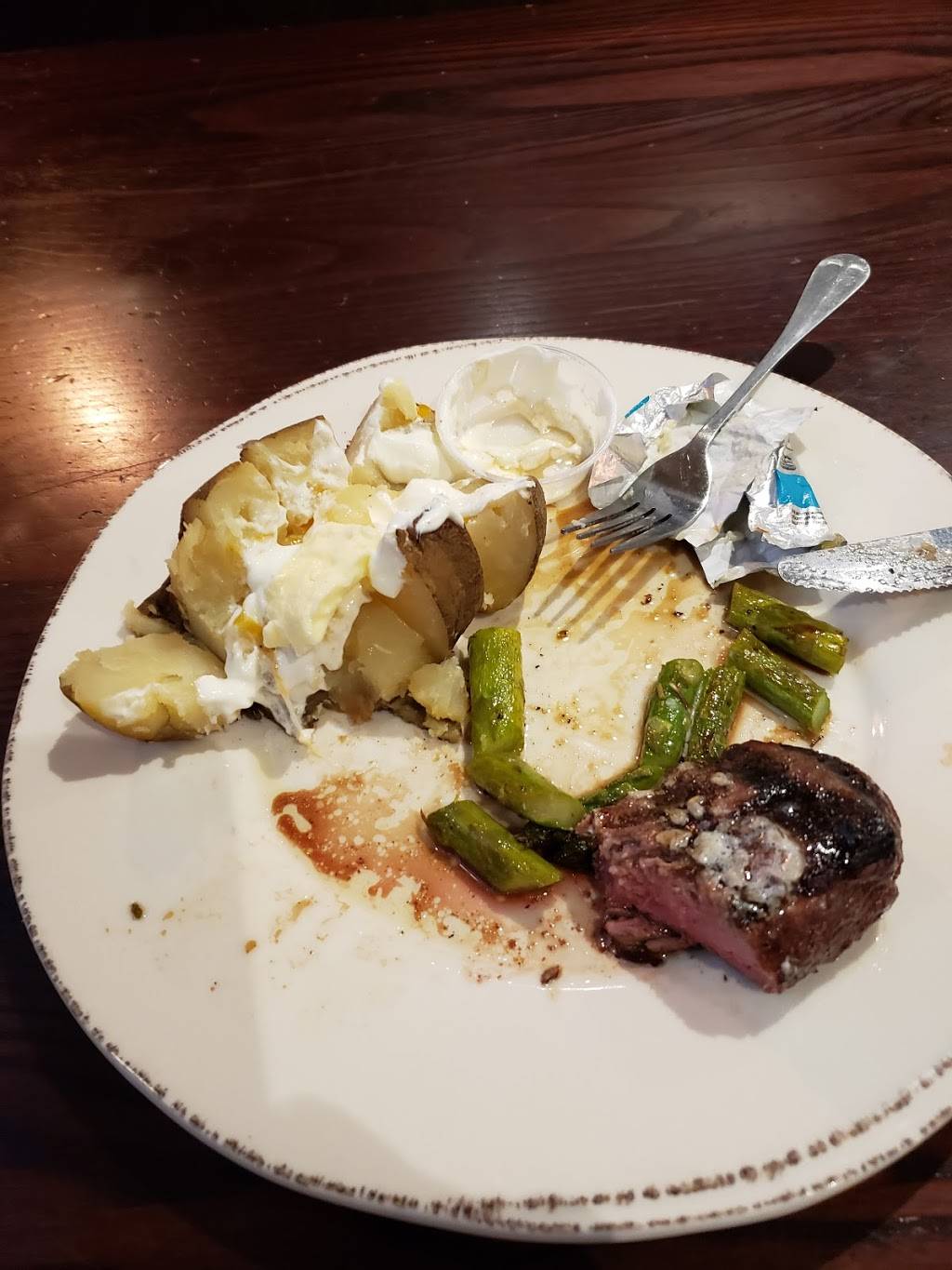 Grizzlys Wood-Fired Grill | restaurant | 220 Carlson Pkwy N, Plymouth, MN 55447, USA | 7634761011 OR +1 763-476-1011