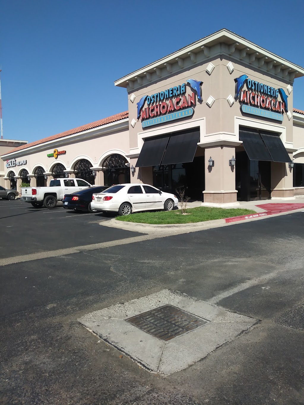 Ostioneria Michoacan #13 | restaurant | 5612 N 10th St, McAllen, TX 78504, USA | 9566867664 OR +1 956-686-7664