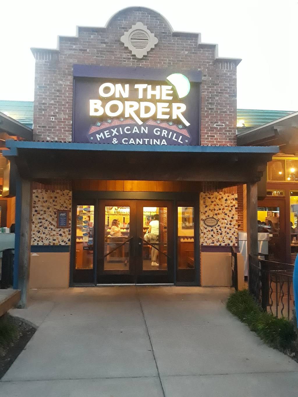 On The Border Mexican Grill & Cantina | meal takeaway | 1121, I-20, Arlington, TX 76017, USA | 8175221990 OR +1 817-522-1990
