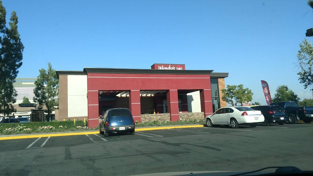 Wendys | restaurant | 16984 Valley Blvd, Fontana, CA 92335, USA | 9093551702 OR +1 909-355-1702