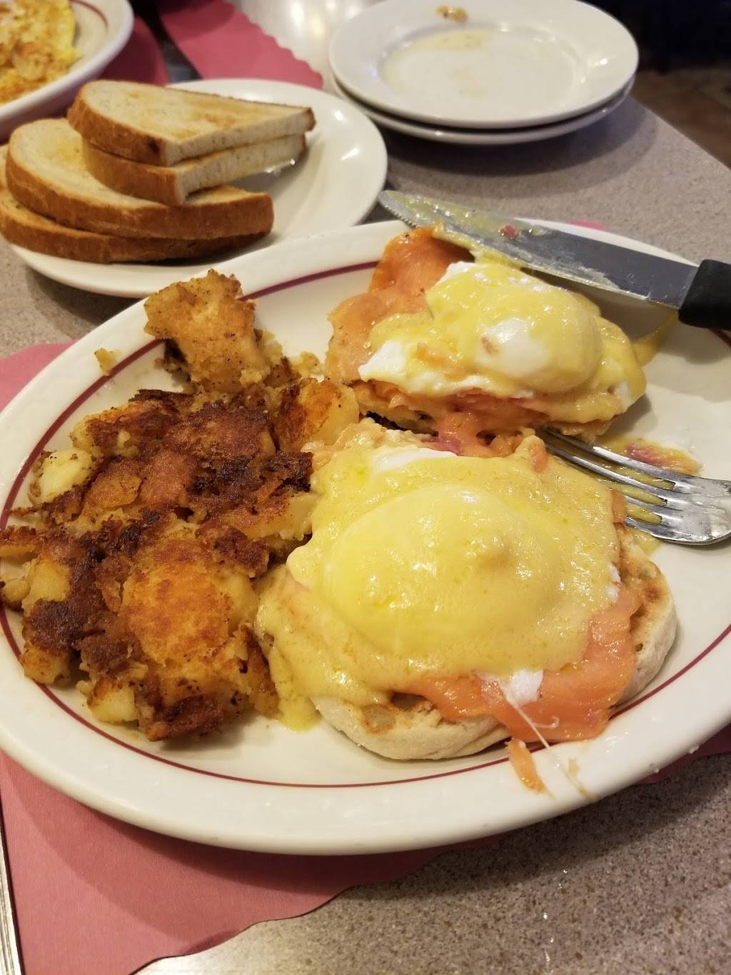 Country Corner Diner | restaurant | 756 Amity Rd, Bethany, CT 06524, USA | 2033931489 OR +1 203-393-1489
