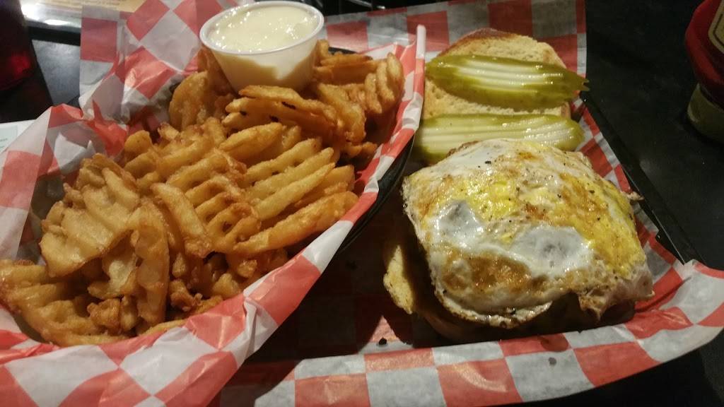By Gollys Bar & Grill | restaurant | 714 Lila Ave, Milford, OH 45150, USA | 5132484444 OR +1 513-248-4444