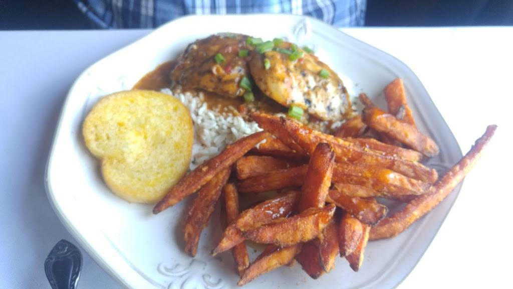 River Terrace | restaurant | 1000 Riverside Dr, Columbia, TN 38401, USA | 9312235135 OR +1 931-223-5135