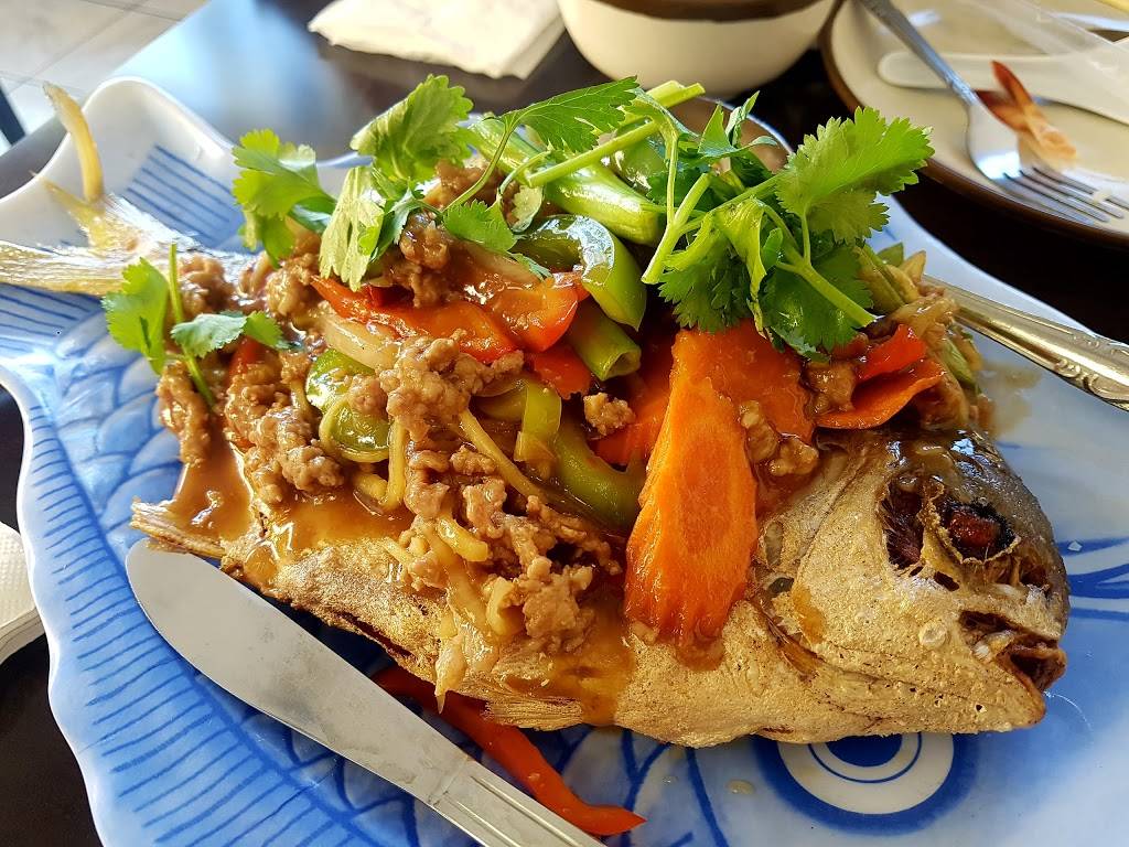 Happy Thai Restaurant | restaurant | 2081 Pacific Avenue, Long Beach, CA 90806, USA | 5625992437 OR +1 562-599-2437