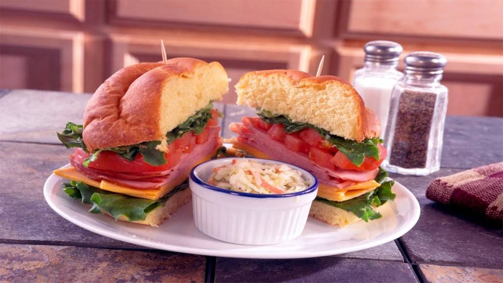 Plainview Diner | restaurant | 1094 Old Country Rd, Plainview, NY 11803, USA | 5168220766 OR +1 516-822-0766