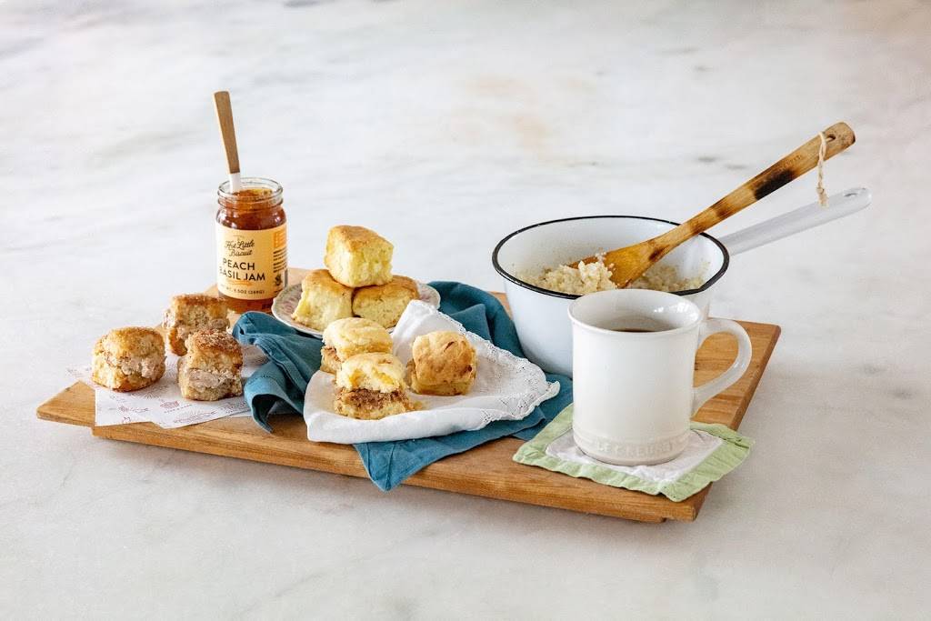 Callies Hot Little Biscuit HQ | restaurant | 1895 Ave F, North Charleston, SC 29405, USA | 8435771198 OR +1 843-577-1198