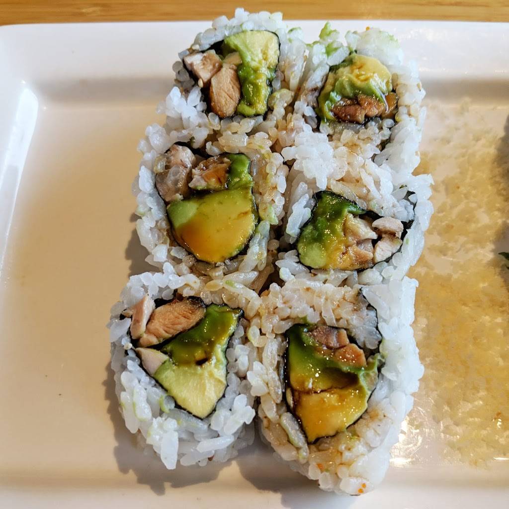 Makimono Sushi Bar Restaurant | restaurant | 636 Dixon Rd, Etobicoke, ON M9W 1J1, Canada | 4162486666 OR +1 416-248-6666