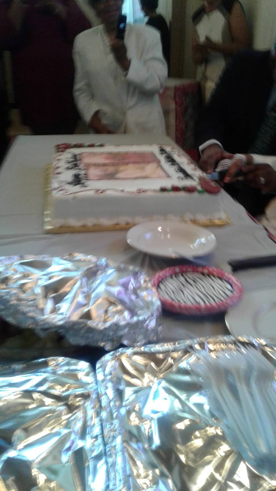 Williams Inn Pizzeria | restaurant | 1710 W 87th St, Chicago, IL 60620, USA | 7734451100 OR +1 773-445-1100