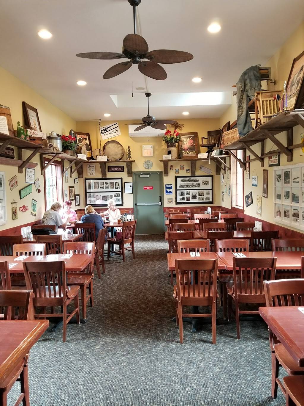 Gormans Restaurant | meal takeaway | 11011 Stillwater Blvd N, Lake Elmo, MN 55042, USA | 6517702476 OR +1 651-770-2476