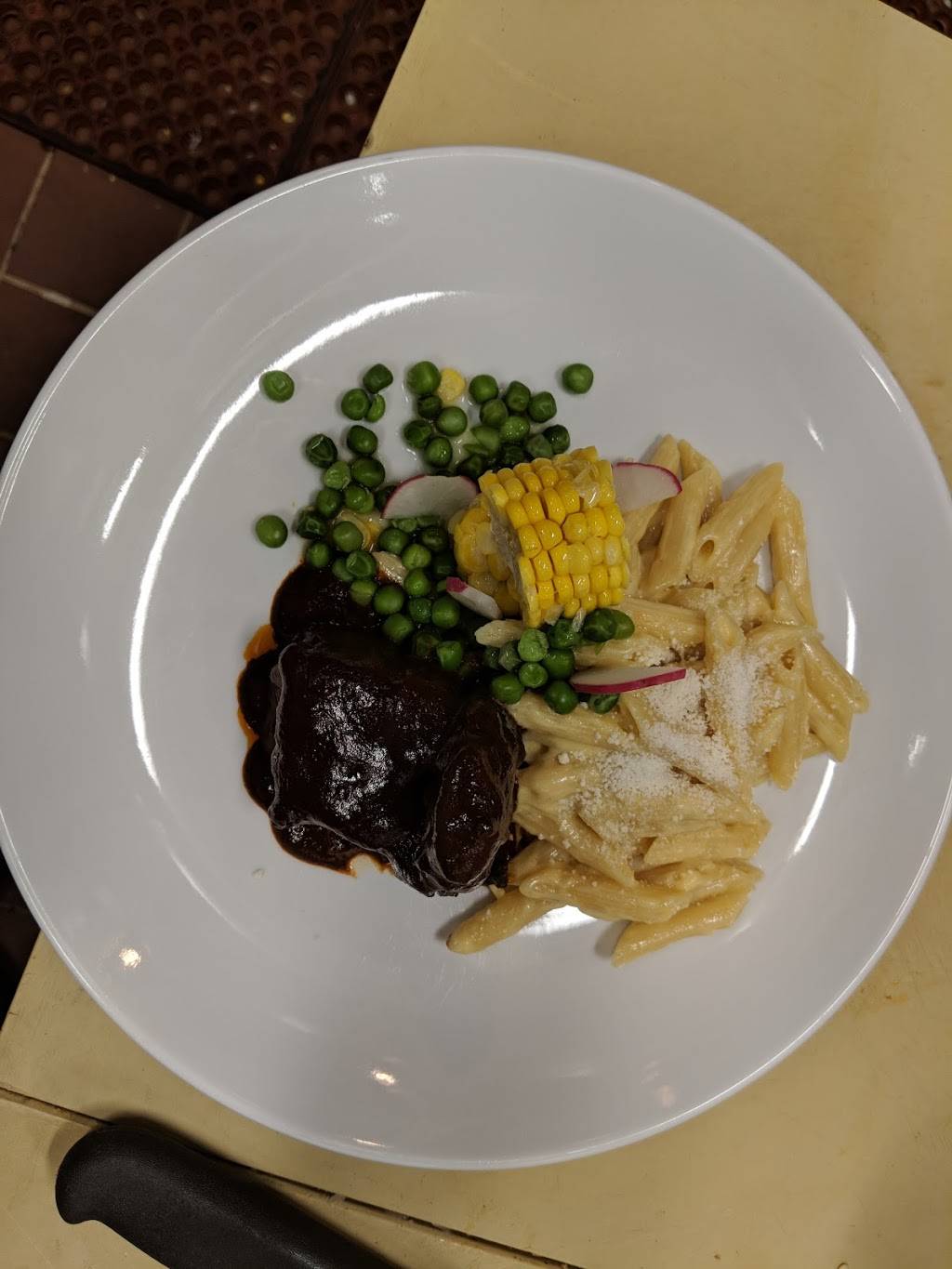 Dos Marias | restaurant | 200 New Main St, Yonkers, NY 10701, USA | 9144762500 OR +1 914-476-2500