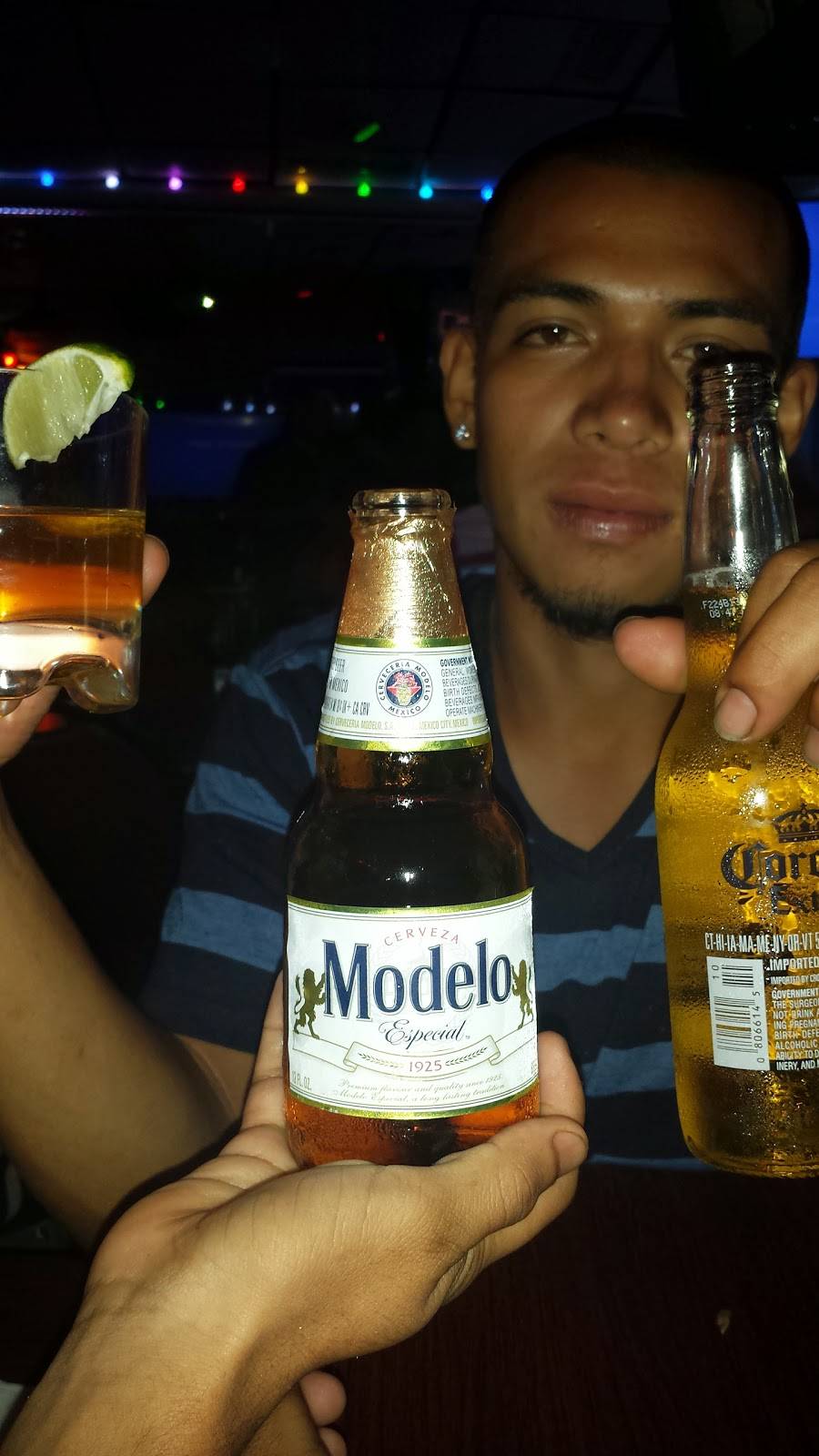 LESLY RESTAURANT BAR & GRILL | restaurant | 306 Hillwood Ave, Falls Church, VA 22046, USA | 7032413795 OR +1 703-241-3795