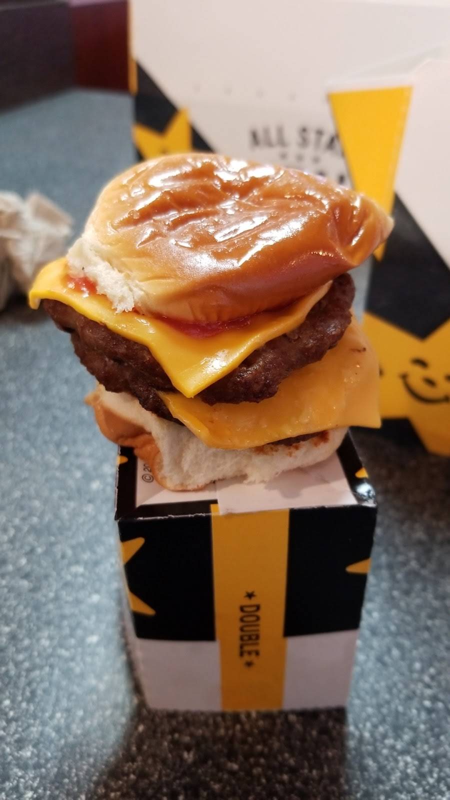 Carls Jr. | restaurant | 5105 W Thunderbird Rd, Glendale, AZ 85306, USA | 6029785020 OR +1 602-978-5020