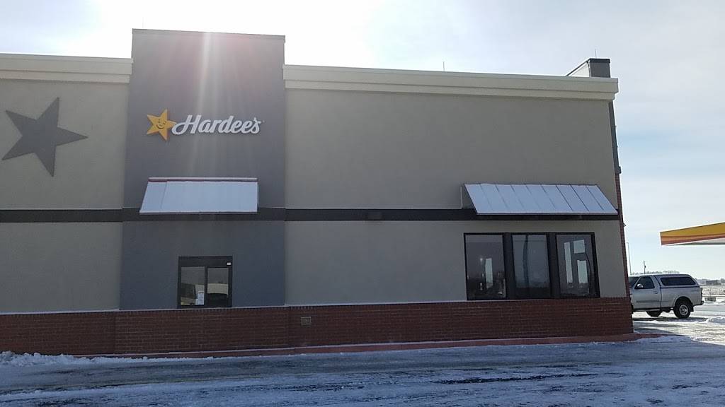 Hardees | restaurant | 17919 Newtown Rd, Oakwood, IL 61858, USA | 2173543873 OR +1 217-354-3873