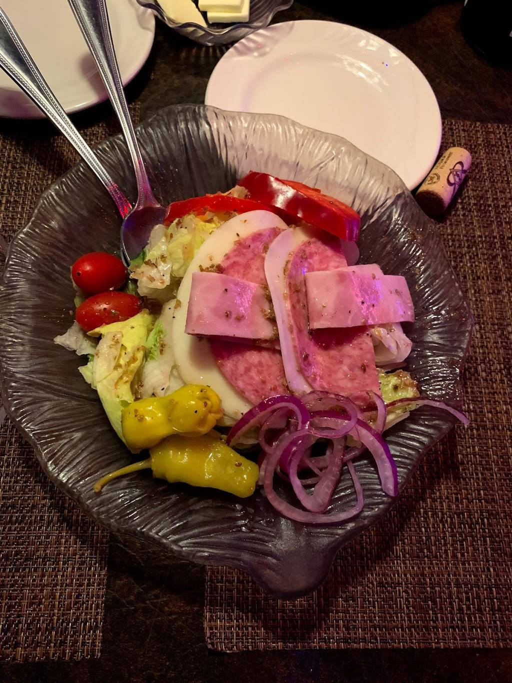 Bazils | restaurant | 4777 E Sunrise Dr, Tucson, AZ 85718, USA | 5205773322 OR +1 520-577-3322