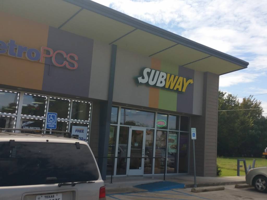 Subway Restaurants | restaurant | 301 W Northside Dr, Fort Worth, TX 76164, USA | 8173780950 OR +1 817-378-0950