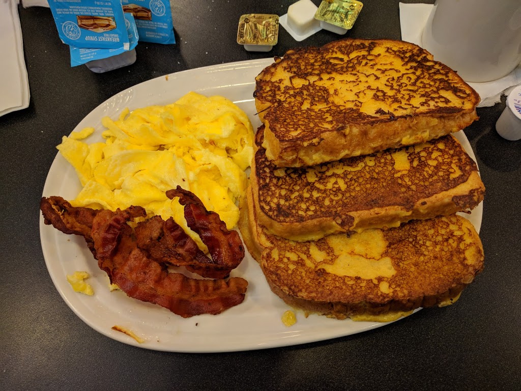 Friendlys | meal takeaway | 2250 Rte 70 W, Cherry Hill, NJ 08002, USA | 8563179445 OR +1 856-317-9445