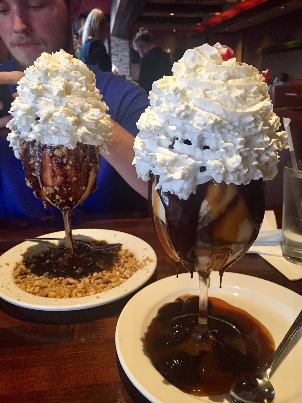 Sammys Woodfired Pizza | restaurant | 121 S Las Posas Rd, San Marcos, CA 92078, USA | 7605914222 OR +1 760-591-4222