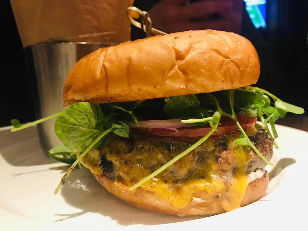 Alamo Club | restaurant | 1919 Greenville Ave, Dallas, TX 75206, USA | 4693997600 OR +1 469-399-7600