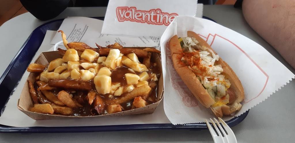 Valentine | restaurant | 450 Boulevard de Mortagne, Boucherville, QC J4B 1B8, Canada | 4509060644 OR +1 450-906-0644