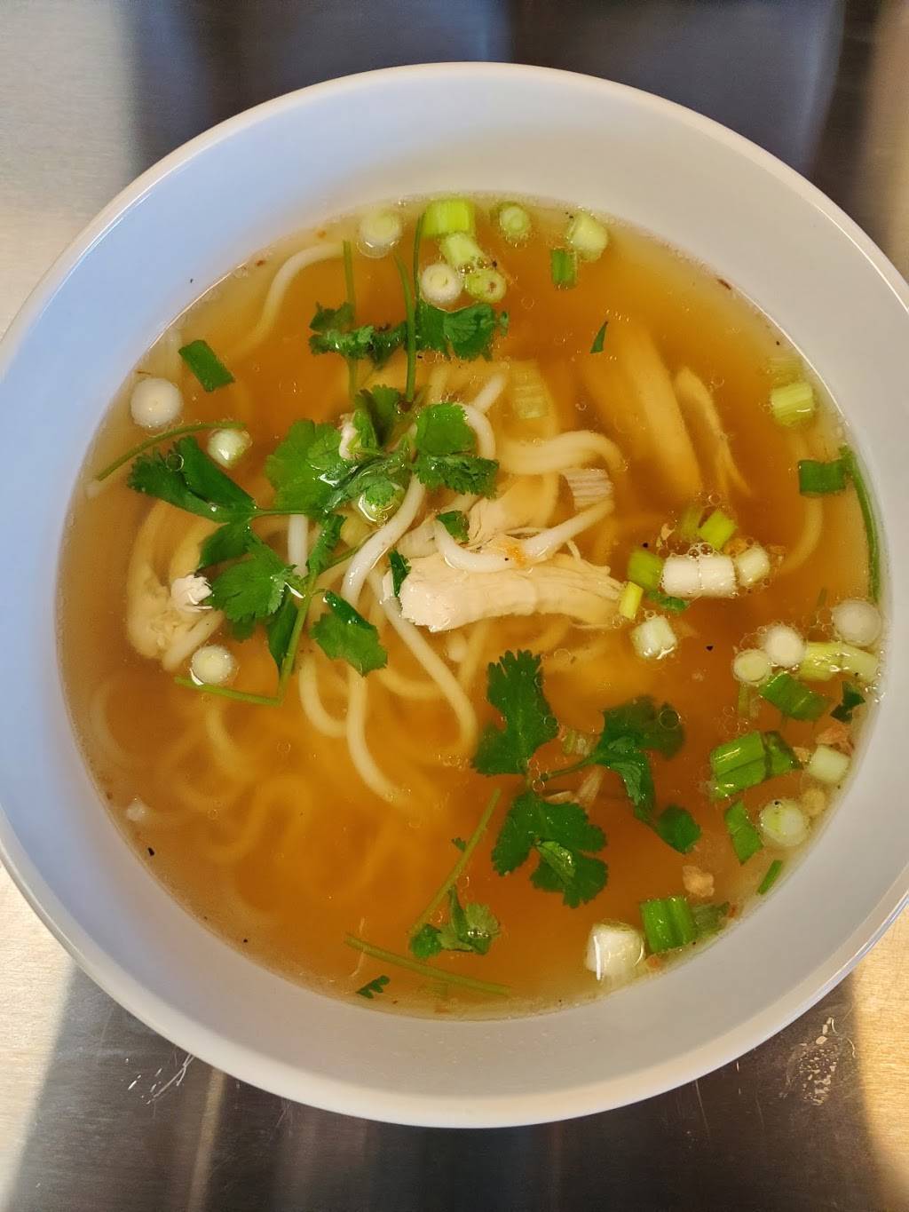 Flying Mon Noodles Bar | restaurant | 3708 Merle Hay Rd, Des Moines, IA 50310, USA | 5156300209 OR +1 515-630-0209