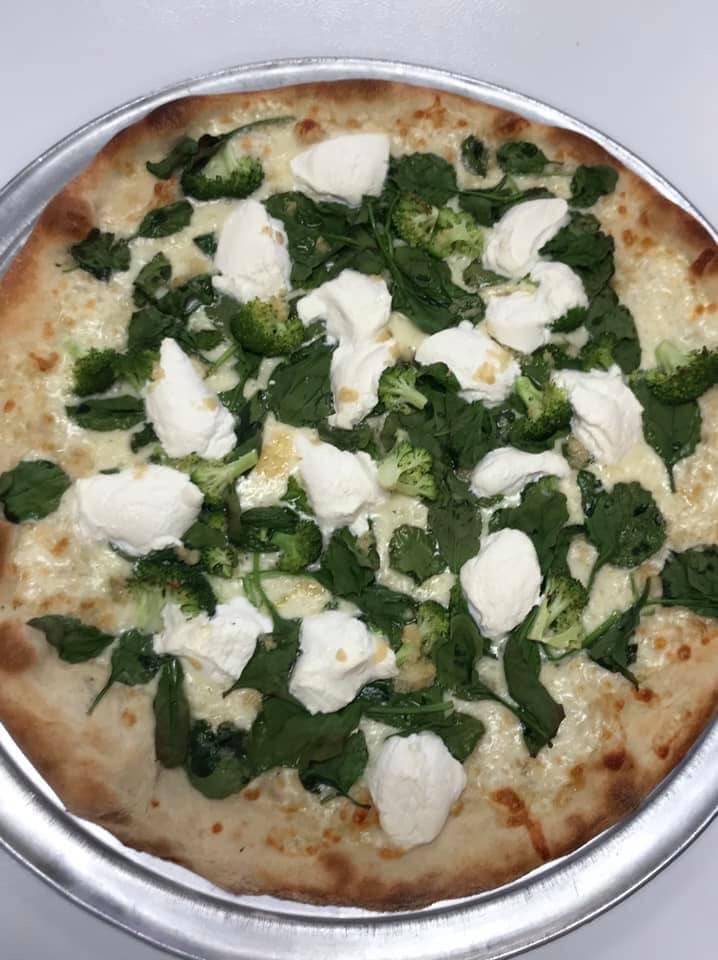 Marios Pizza | restaurant | 200 White St, Weissport, PA 18235, USA | 6103777800 OR +1 610-377-7800